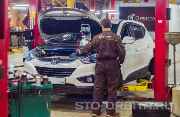 Замена тормозной жидкости Хендай ix35 (подробные фото)