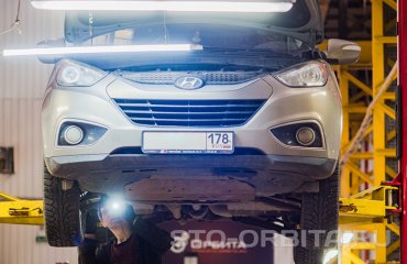 Замена амортизаторов и переднего рычага Хендай ix35  (подробные фото)