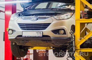 Замена амортизаторов и переднего рычага Хендай ix35  (подробные фото)