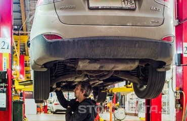 Замена амортизаторов и переднего рычага Хендай ix35  (подробные фото)