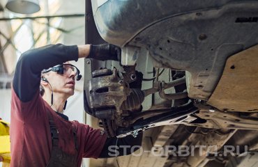 Замена амортизаторов и переднего рычага Хендай ix35  (подробные фото)